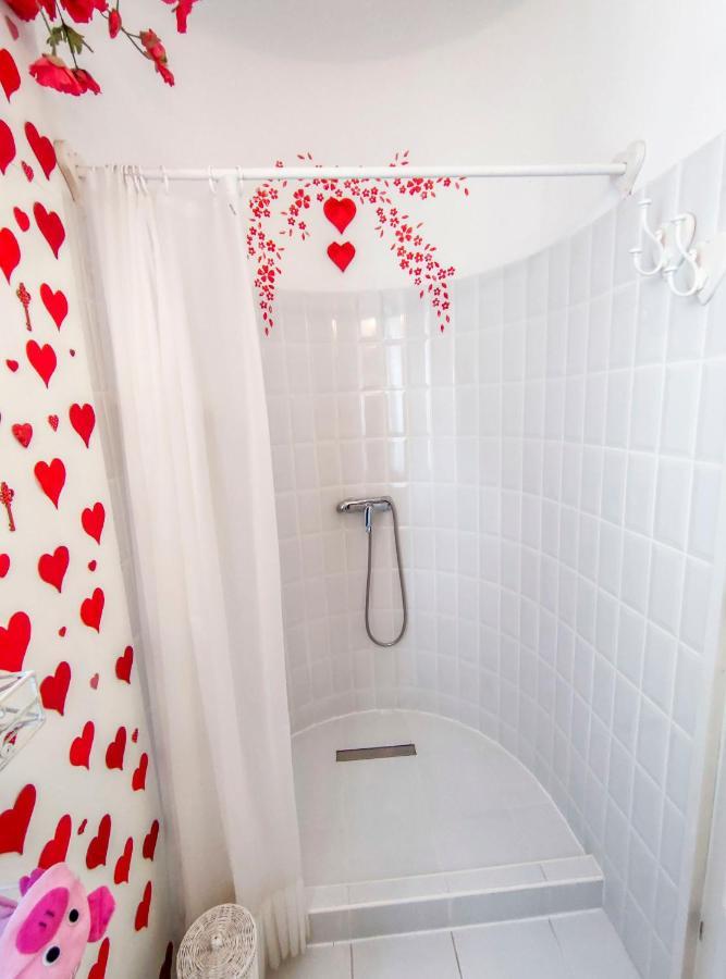Feher Tulipan Apartman Hotel Debrecen Bagian luar foto