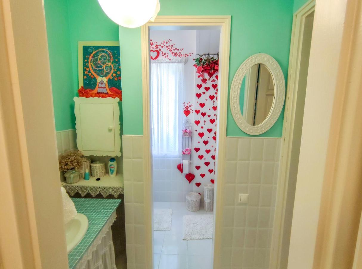 Feher Tulipan Apartman Hotel Debrecen Bagian luar foto