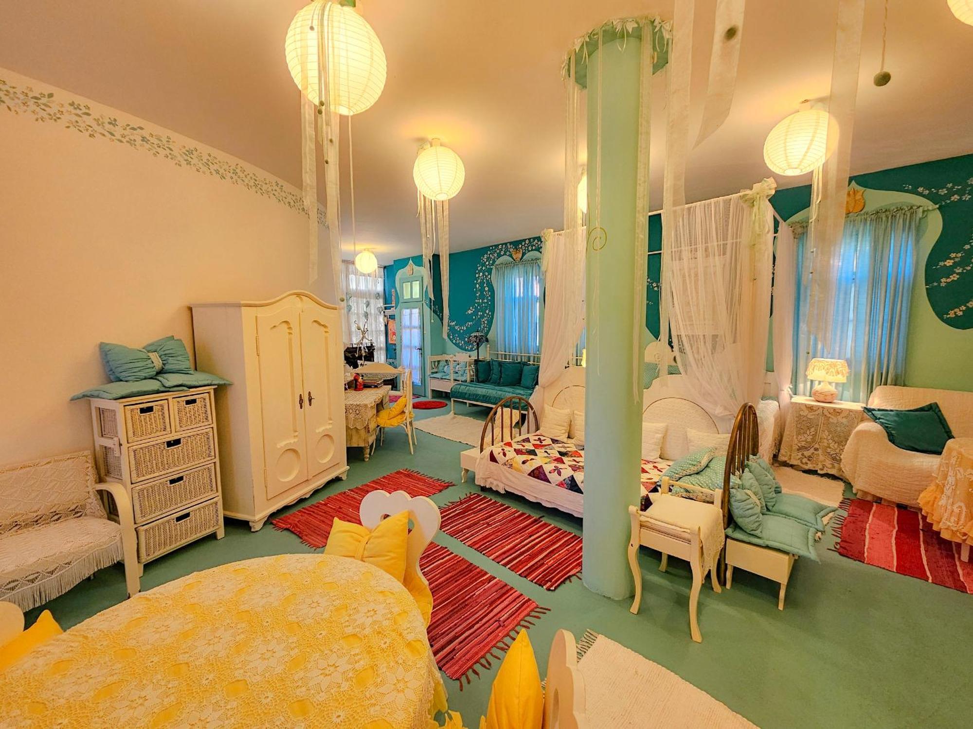Feher Tulipan Apartman Hotel Debrecen Bagian luar foto