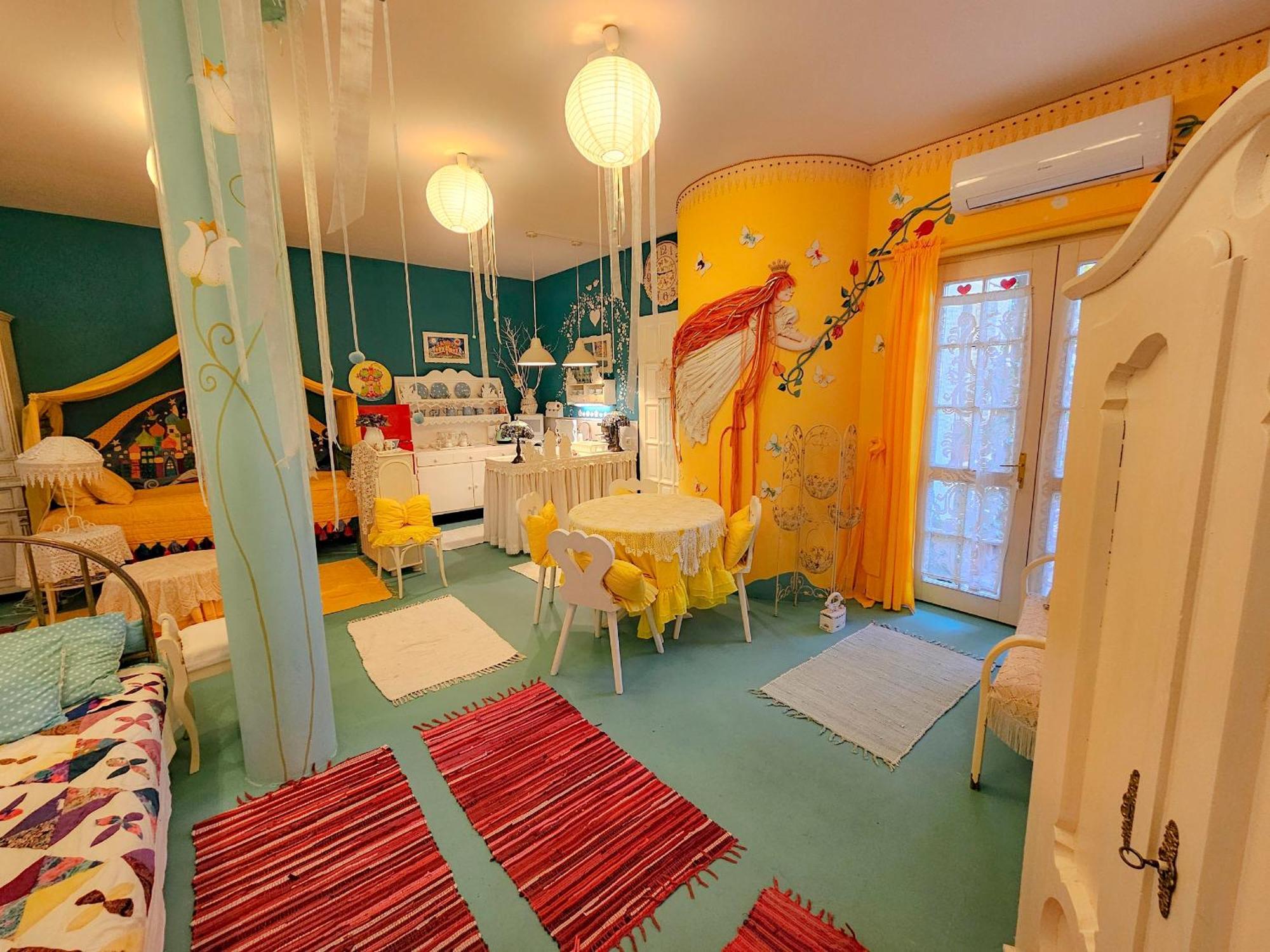 Feher Tulipan Apartman Hotel Debrecen Bagian luar foto